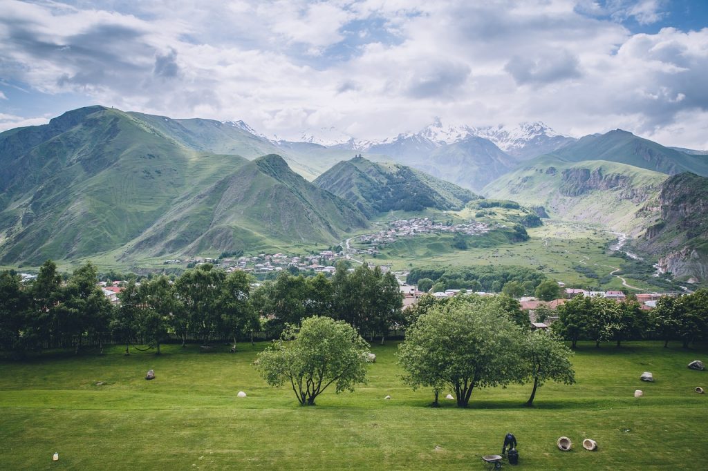 mount kazbek, the scenery, white cloud-1531917.jpg